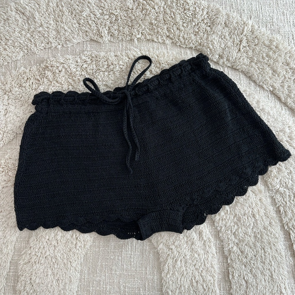 NWOT J. Crew Black Textured Knit Shorts Scalloped Hem Black Size S